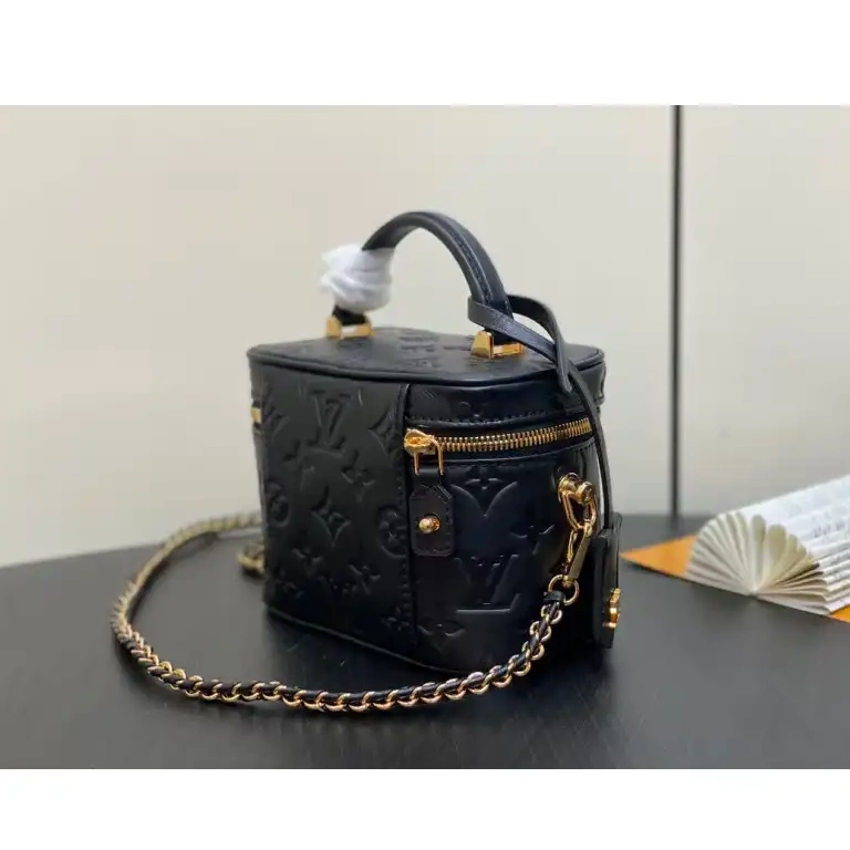 LV 2409YA0180 Bags 0602